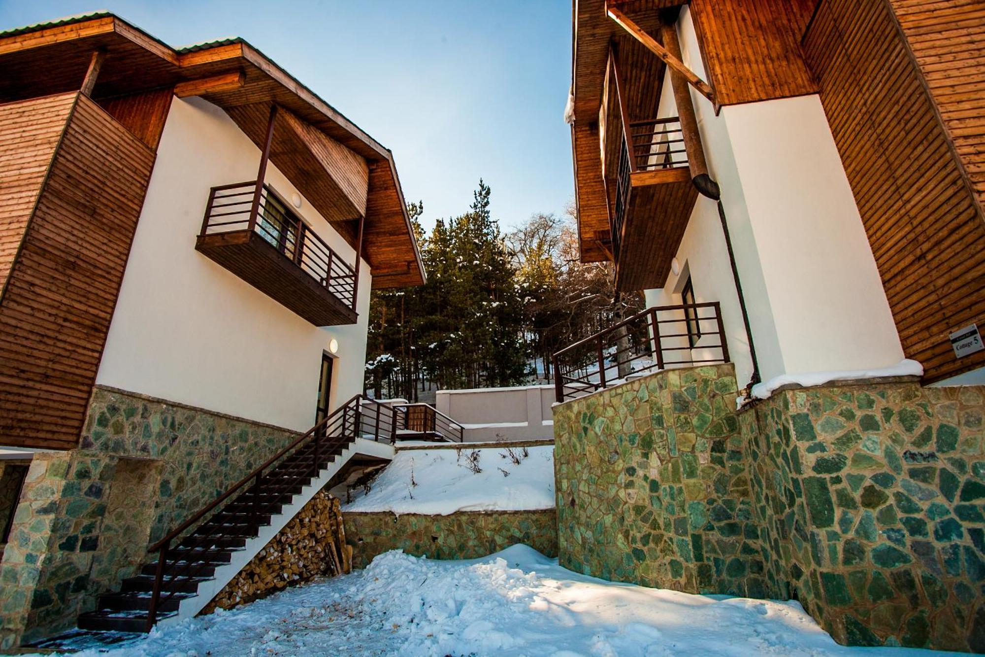Crystal Hill Resort บาคูเรียนี ภายนอก รูปภาพ